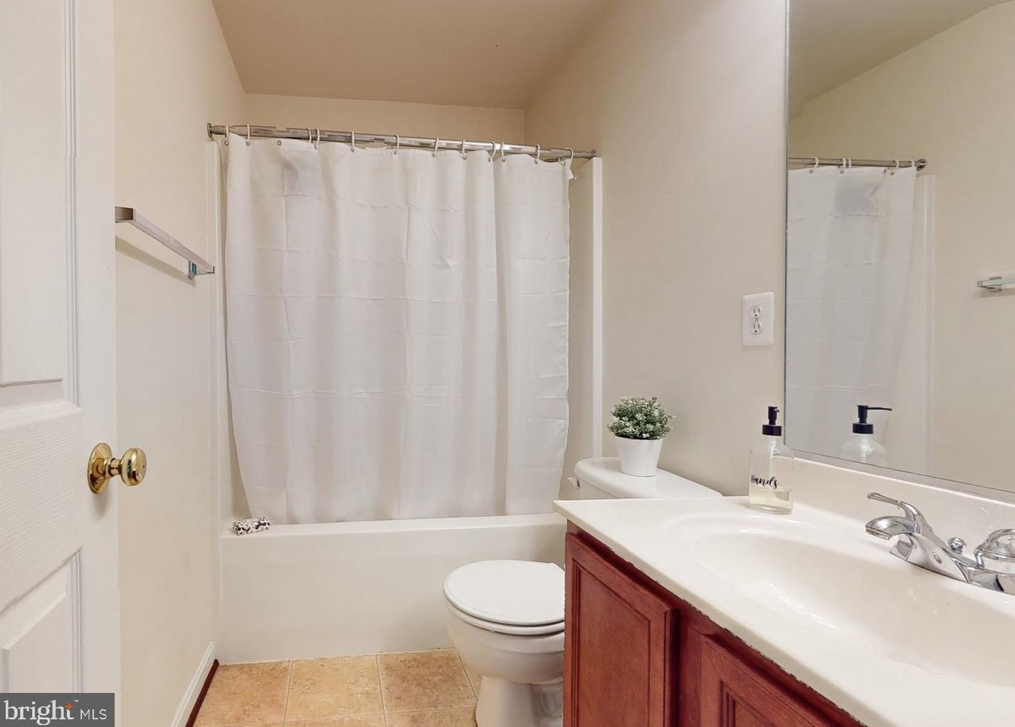 206 Breakers Edge Ct, Stafford VA  22554-4509 exterior