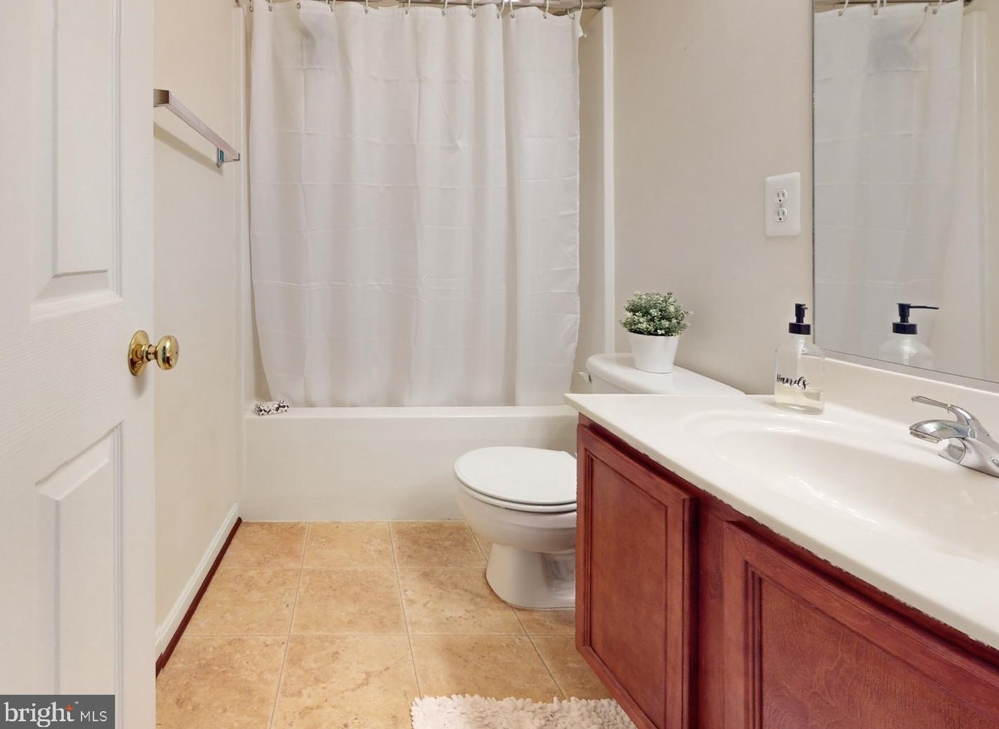 206 Breakers Edge Ct, Stafford VA  22554-4509 exterior