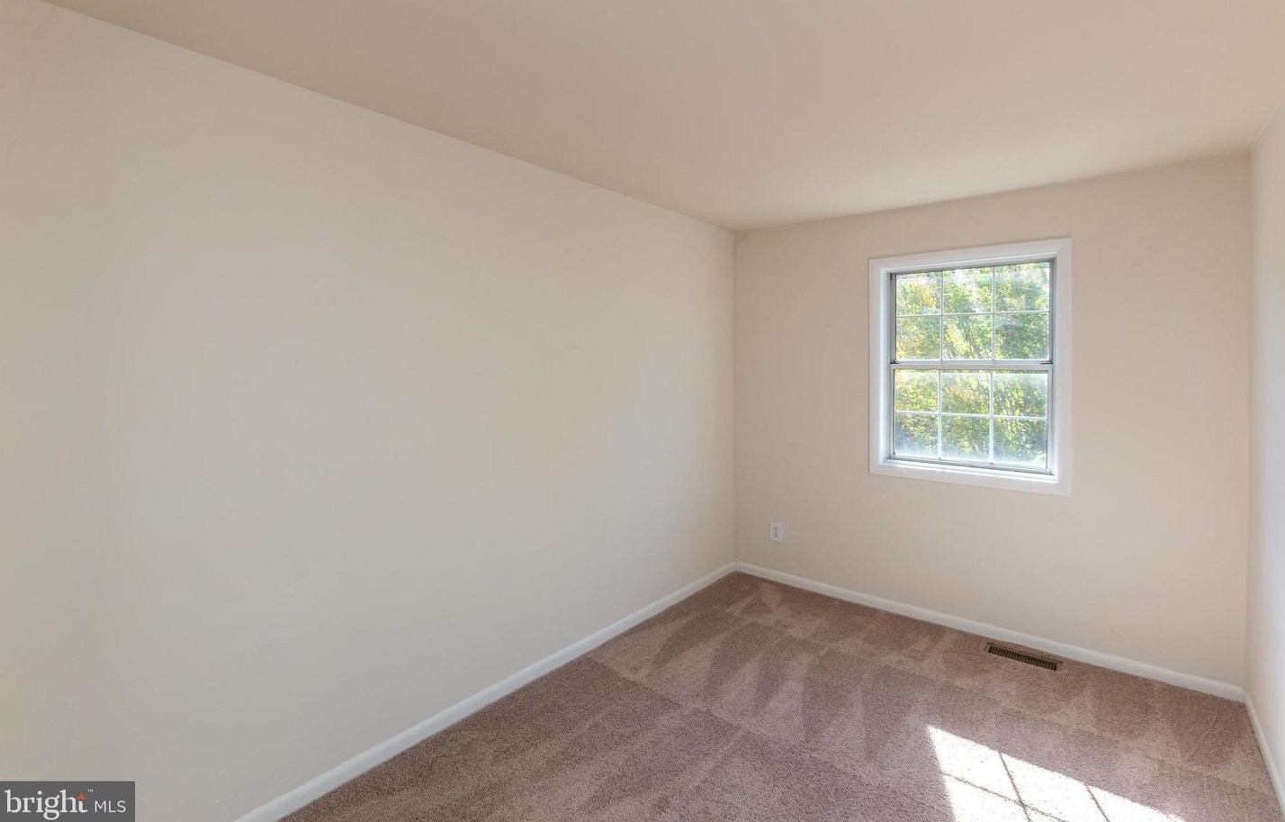 19 Oak Rd, Stafford VA  22556-3865 exterior