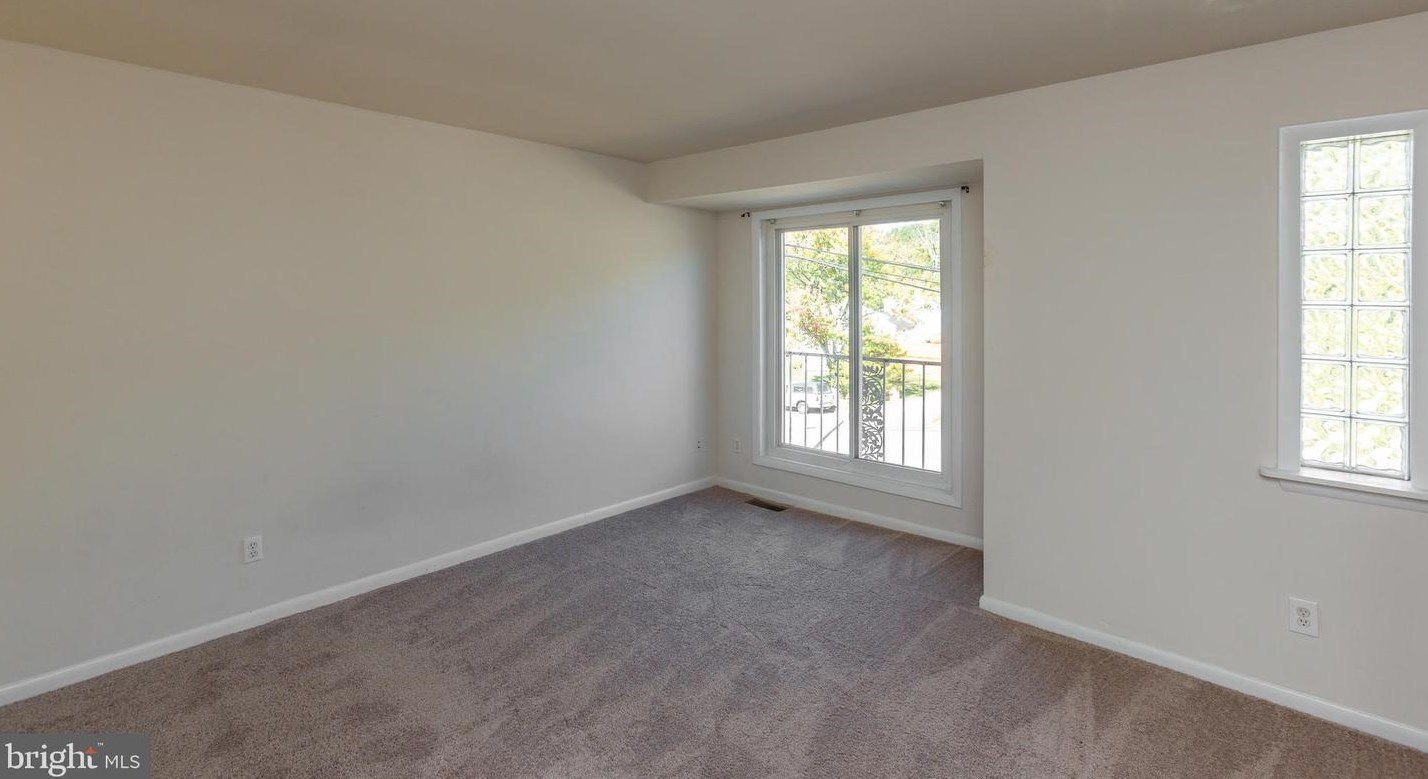 19 Oak Rd, Stafford VA  22556-3865 exterior