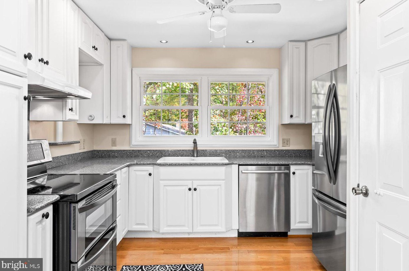 111 Oakwood Dr, Stafford VA  22554-3924 exterior