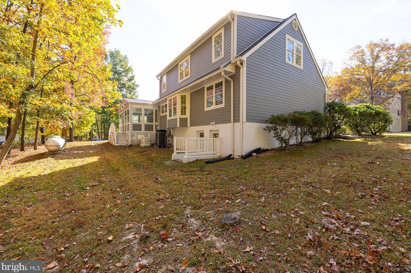 111 Oakwood Dr, Stafford VA  22554-3924 exterior