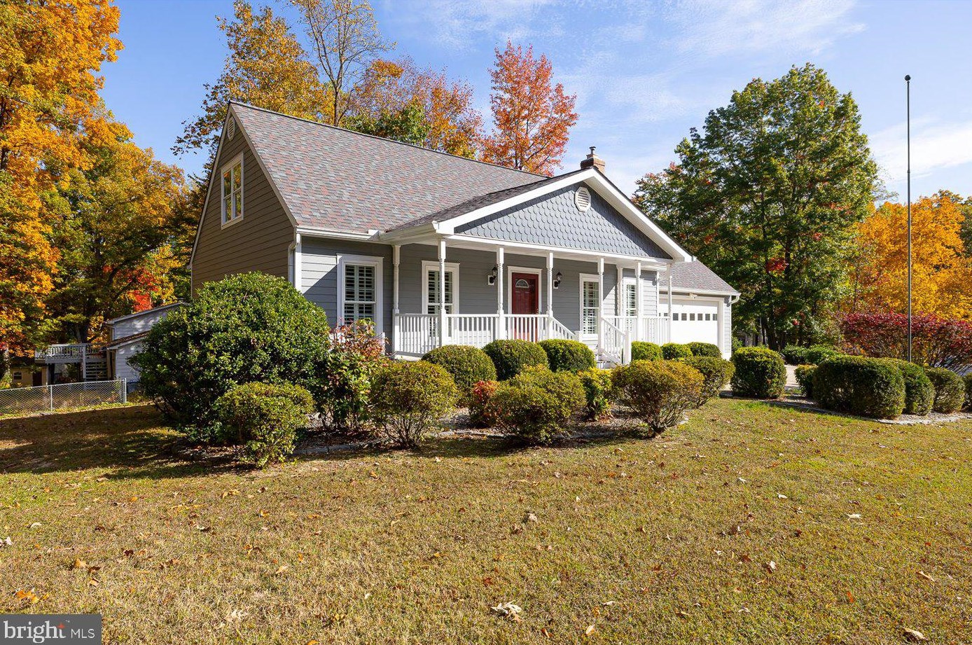 111 Oakwood Dr, Stafford VA  22554-3924 exterior