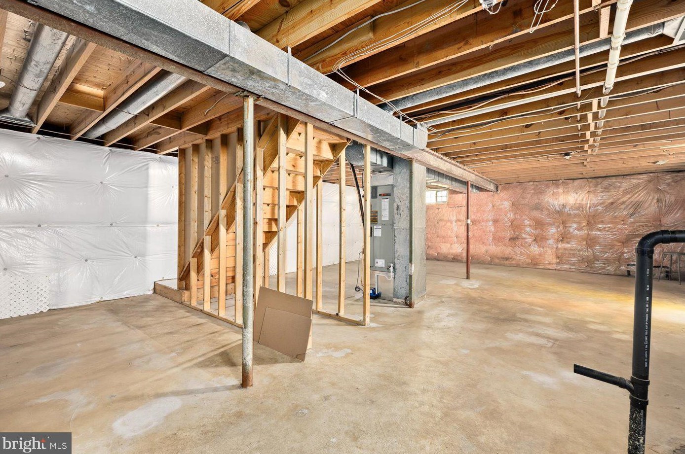 111 Oakwood Dr, Stafford VA  22554-3924 exterior