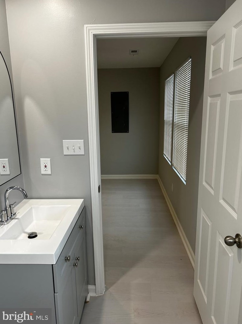 1253 Mountain View Rd, Fredericksburg VA  22406-4434 exterior