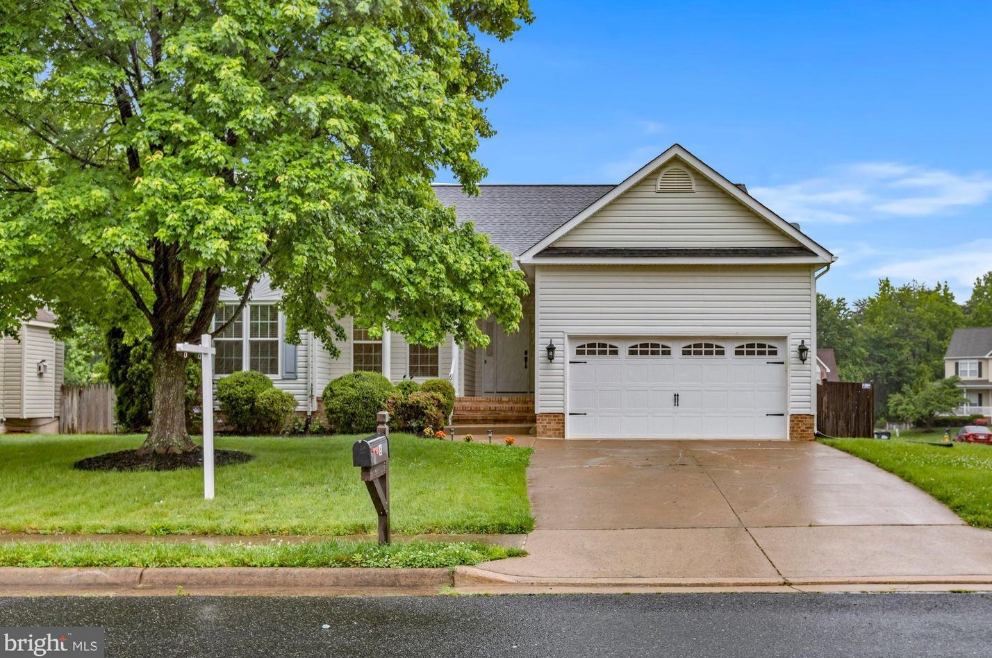 6 Pin Oak Ct, Stafford, VA 22554