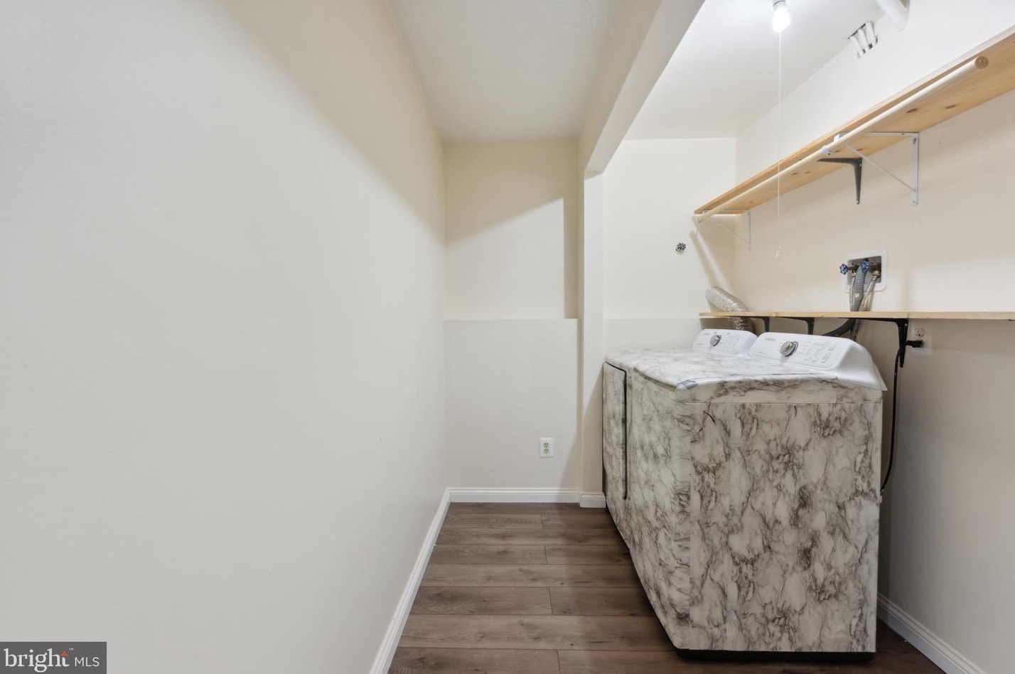 509 Mews Ct, Stafford VA  22556-3894 exterior