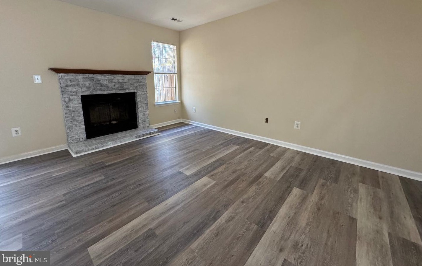409 Wind Ridge Dr, Stafford, VA 22554