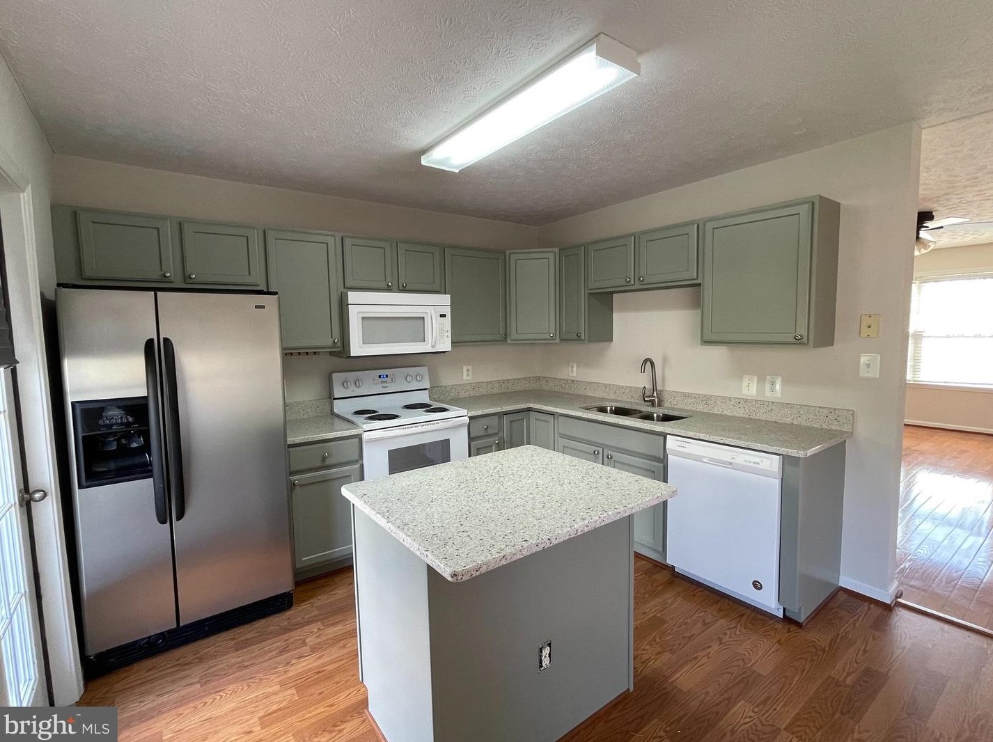 506 Kensington Dr, Fredericksburg, VA 22405