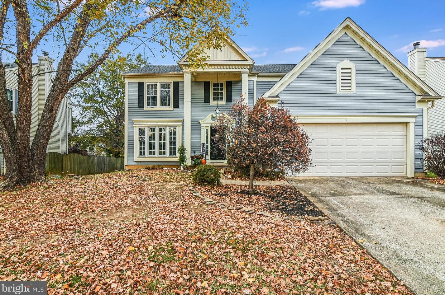 5 Salford Ct, Fredericksburg, VA 22406