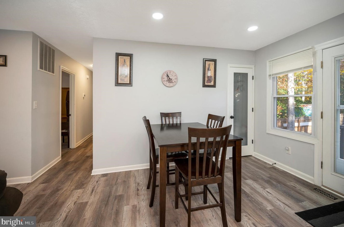 21 Greenridge Dr, Stafford VA  22554-5122 exterior