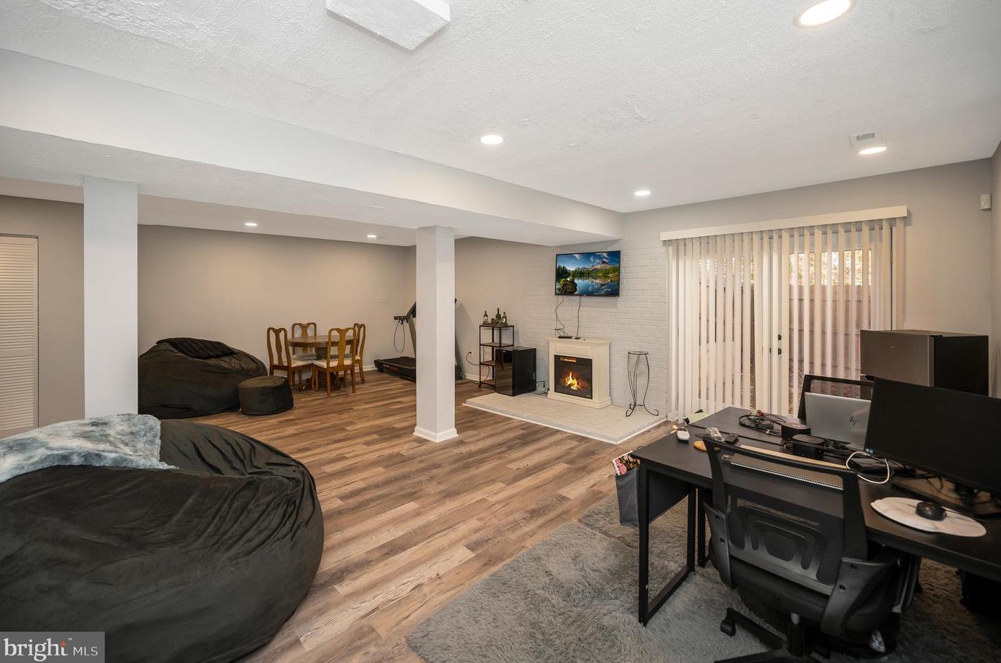 21 Greenridge Dr, Stafford VA  22554-5122 exterior