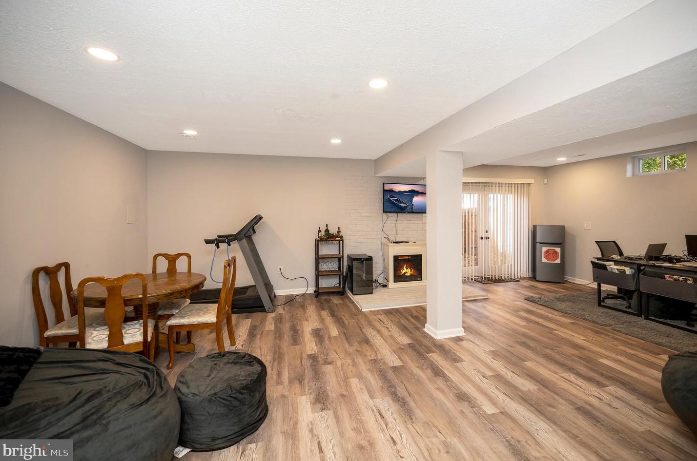 21 Greenridge Dr, Stafford VA  22554-5122 exterior