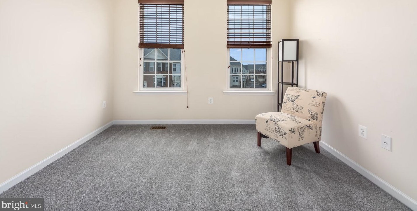 14 Lamplighter Ln, Stafford VA  22554-8533 exterior