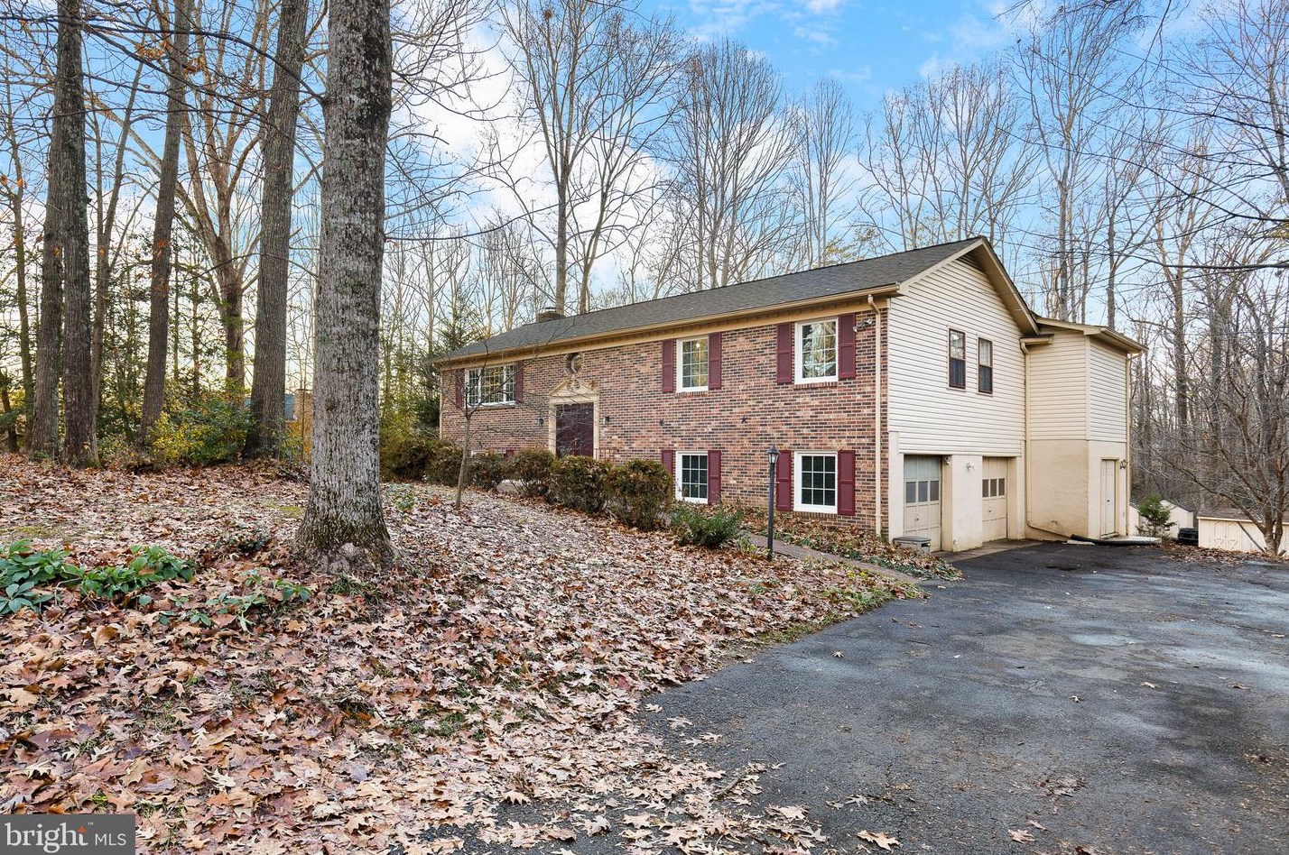 5 Bryant St, Stafford, VA 22556