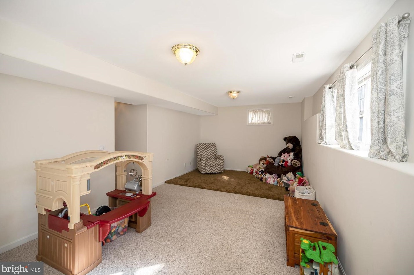 17 Pin Oak Ct, Stafford VA  22554-7923 exterior