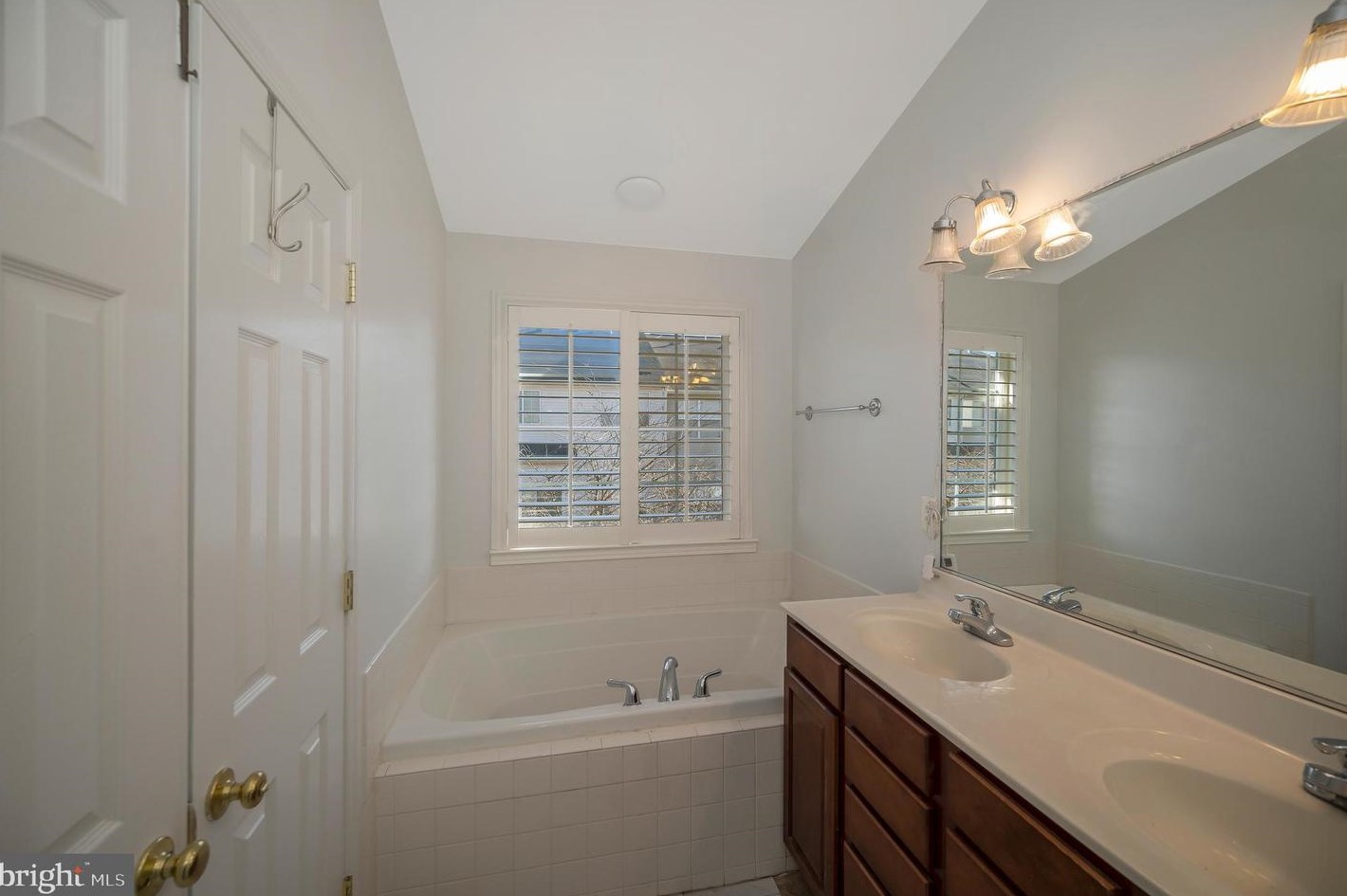 106 Blossom Ln, Stafford VA  22554-4868 exterior