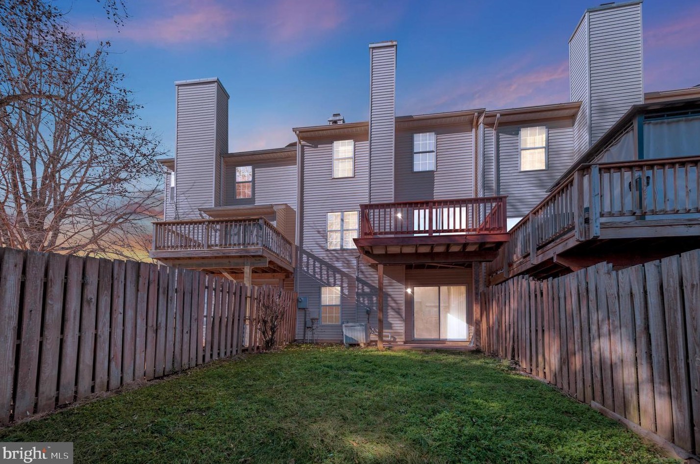 102 Rugby Rd, Fredericksburg, VA 22406