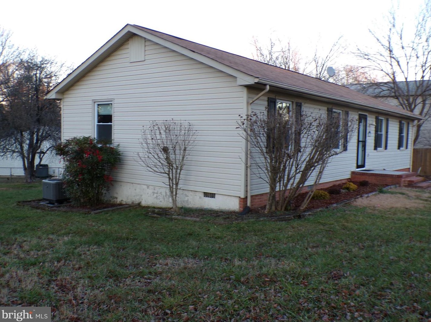 1107 Amherst Ave, Fredericksburg VA  22405-1732 exterior