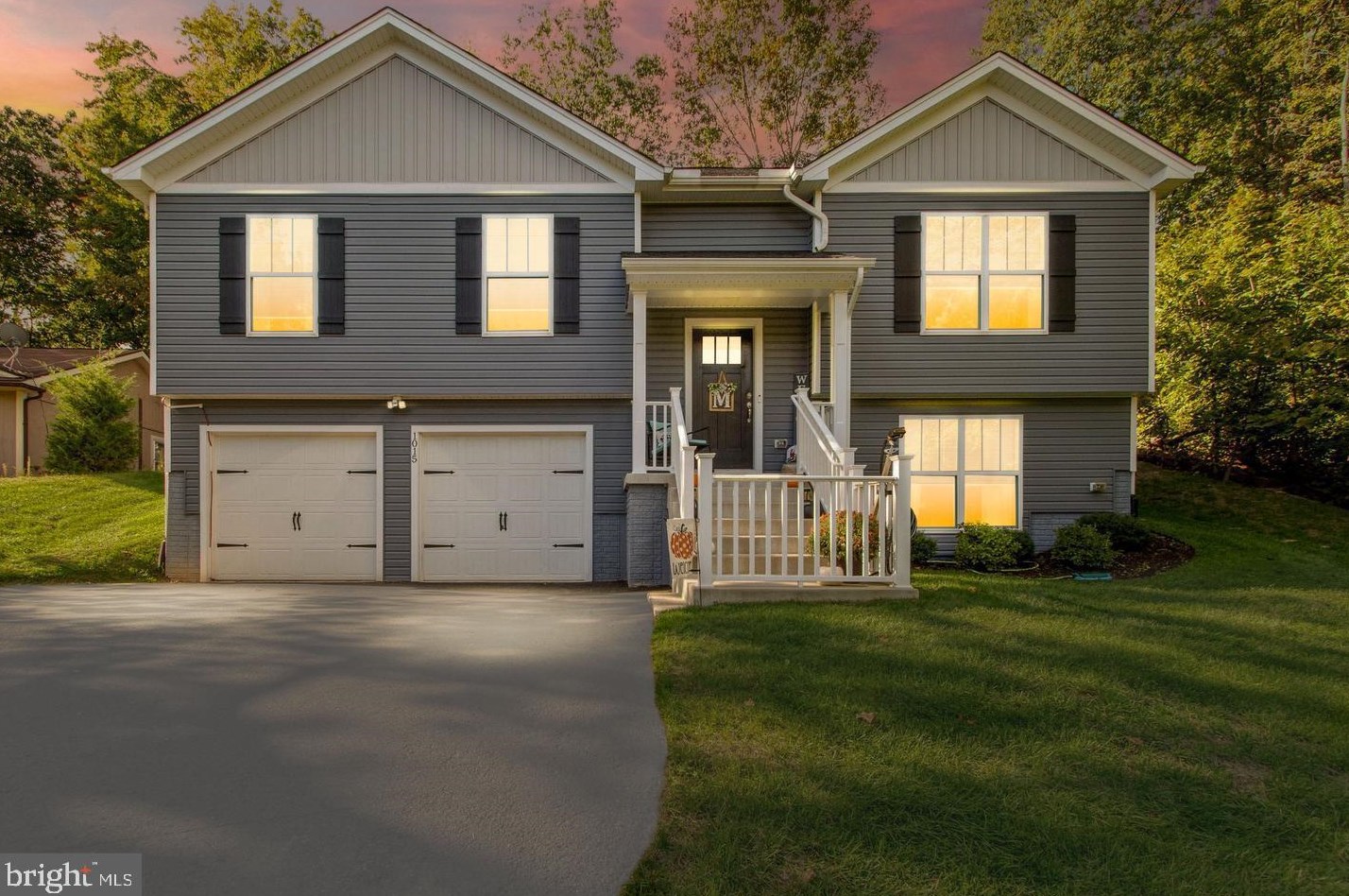 1015 Harbour Dr, Stafford, VA 22554