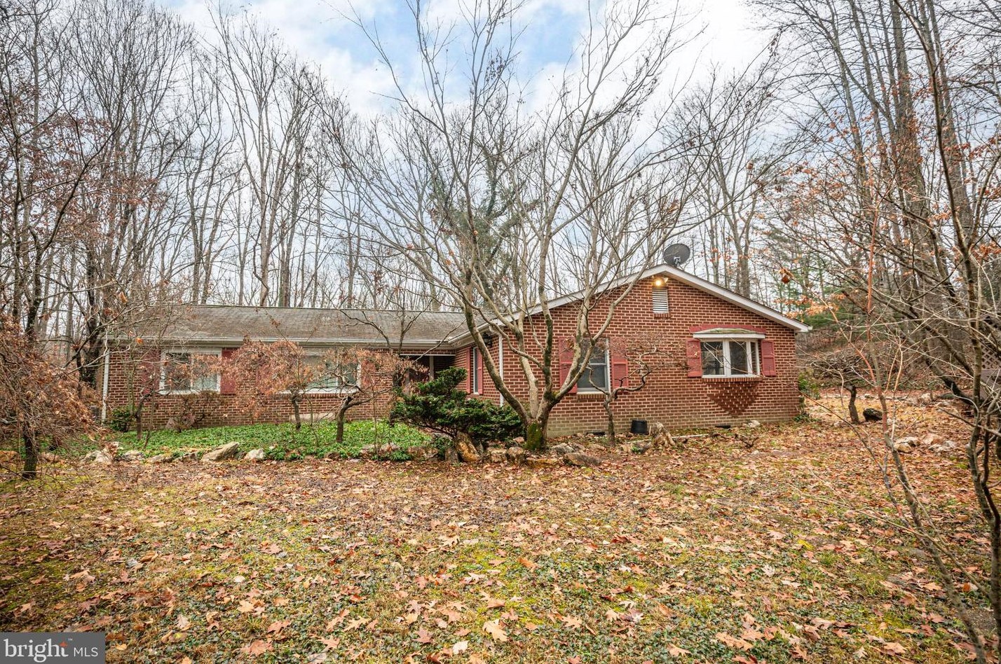 69 Skyline Dr, Fredericksburg, VA 22406-4035