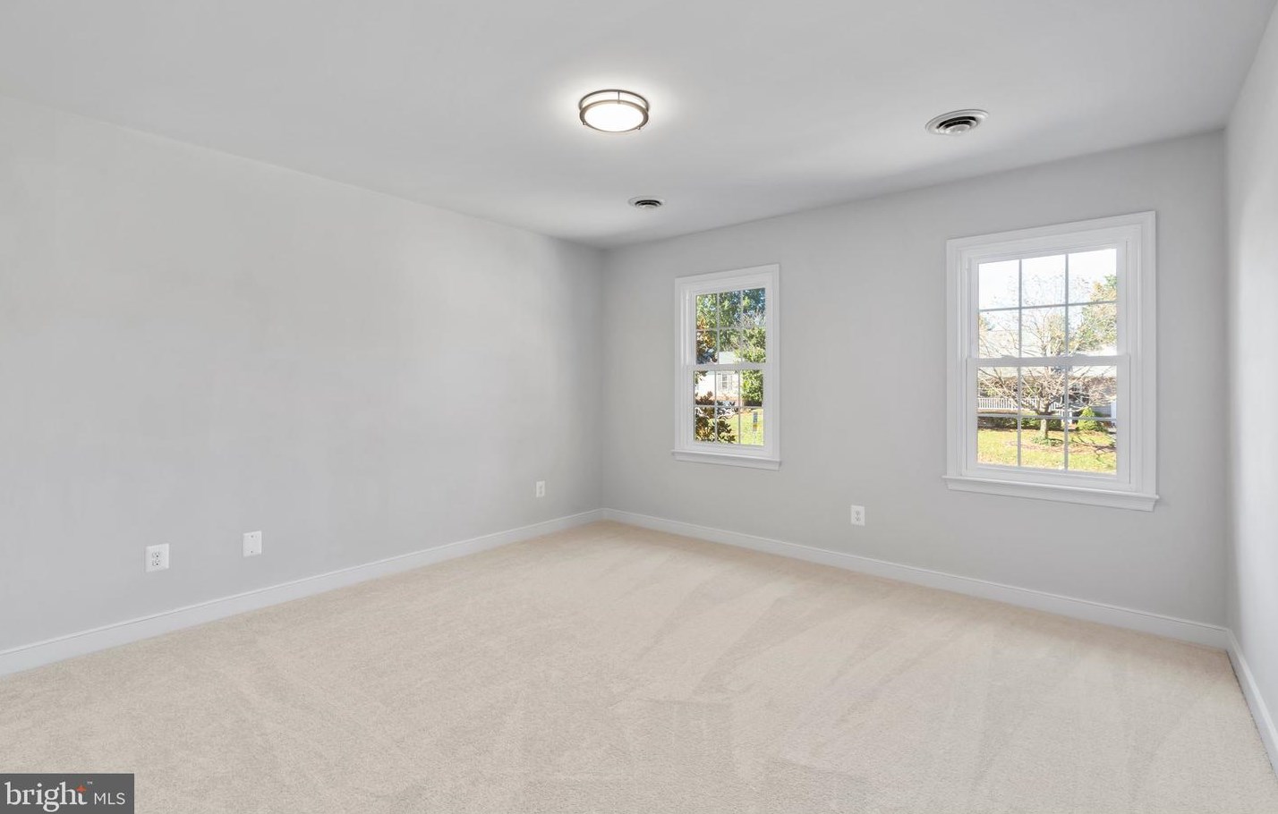 700 Winterberry Dr, Fredericksburg VA  22405-2056 exterior