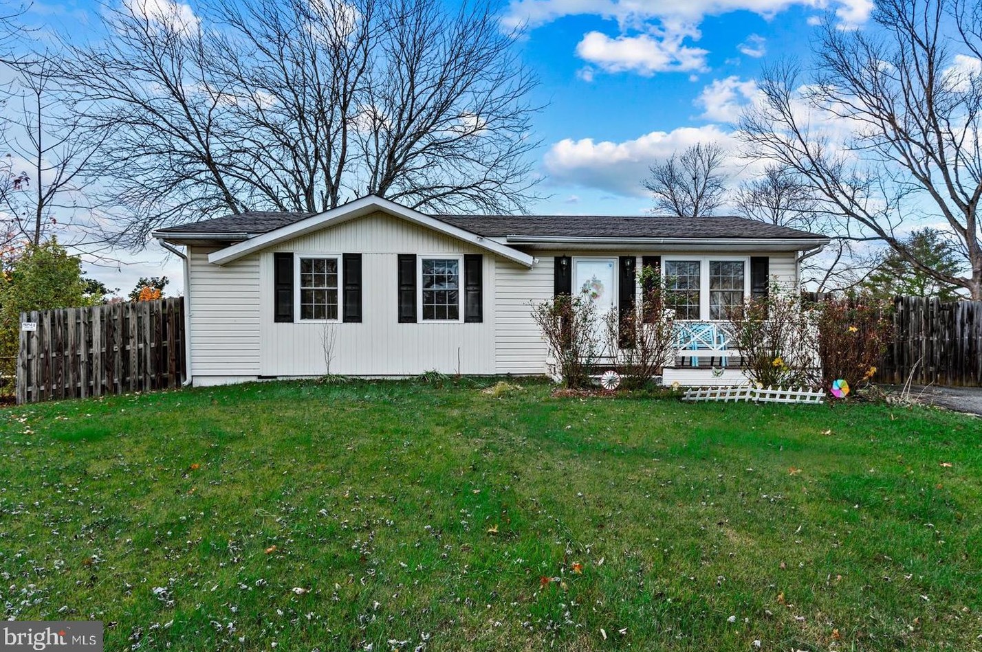 218 Austin Dr, Stafford, VA 22556