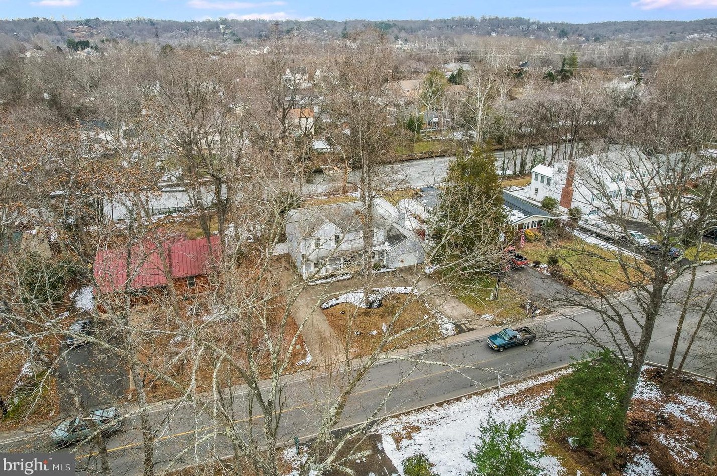 1411 Aquia Dr, Stafford, VA 22554-2117