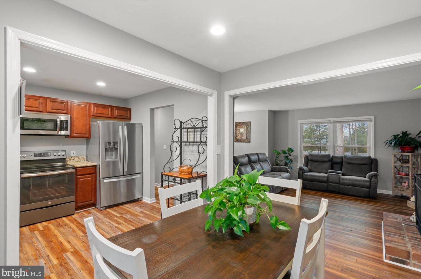 319 Cropp Rd, Fredericksburg VA  22406-4017 exterior
