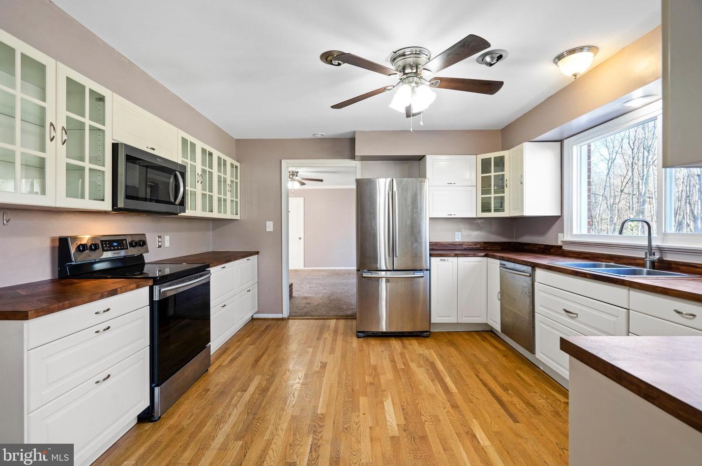 1 Quail Run Dr, Stafford, VA 22554-5309