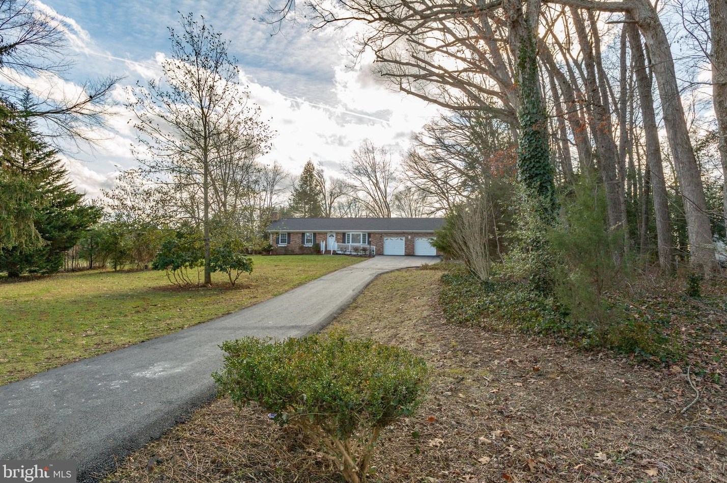 217 Brooke Rd, Fredericksburg, VA 22405