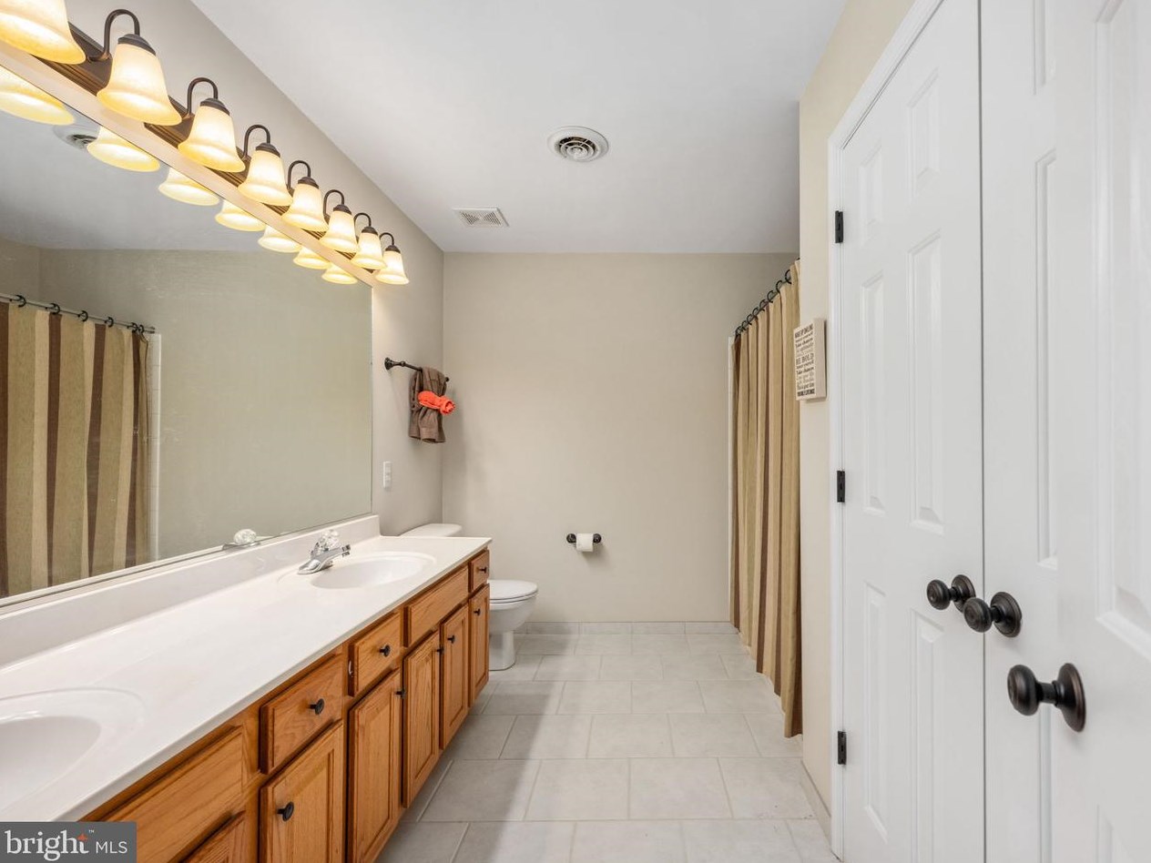 8 Riva Ridge Ln, Stafford VA  22556-6670 exterior