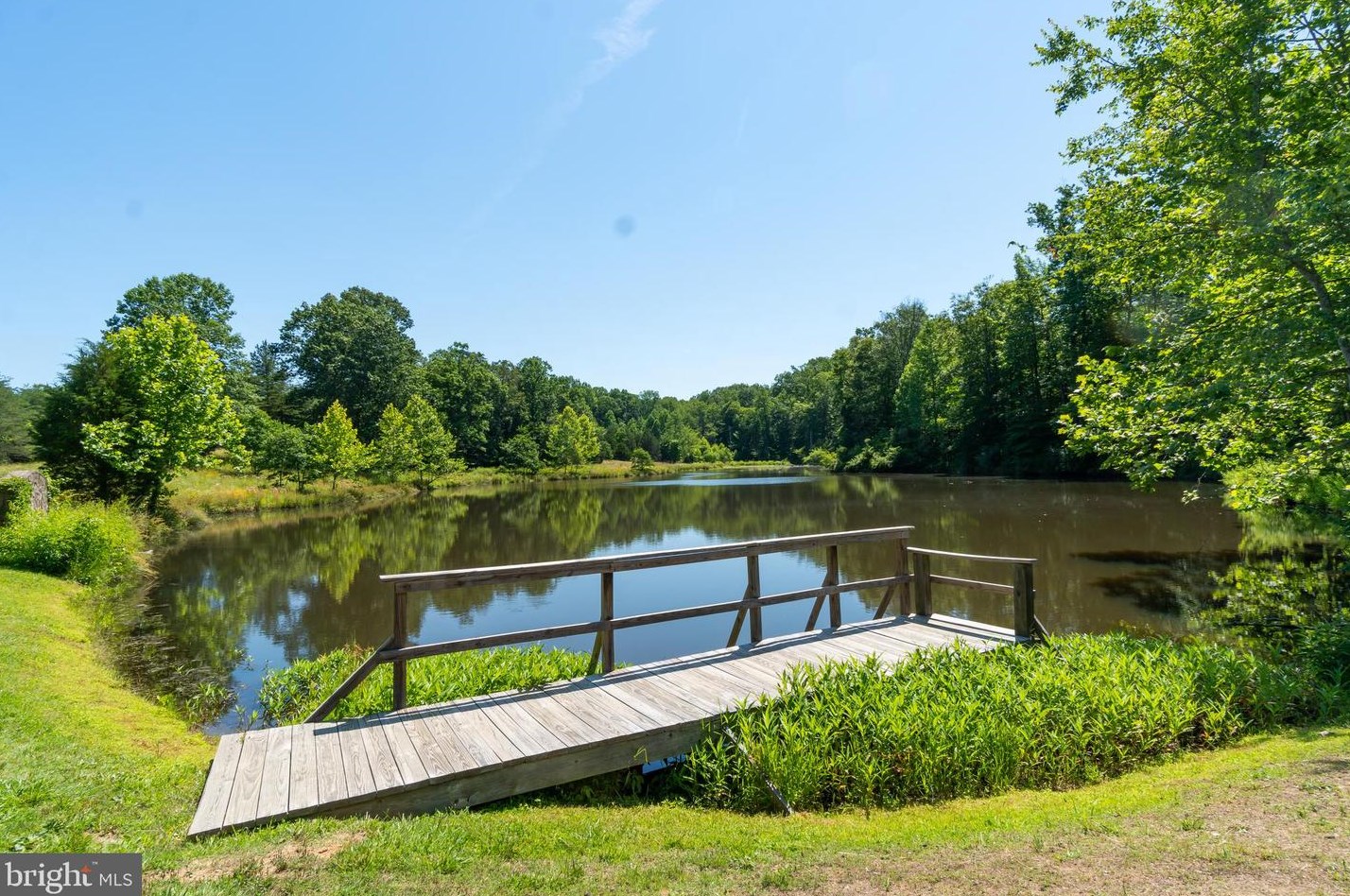 8 Riva Ridge Ln, Stafford VA  22556-6670 exterior