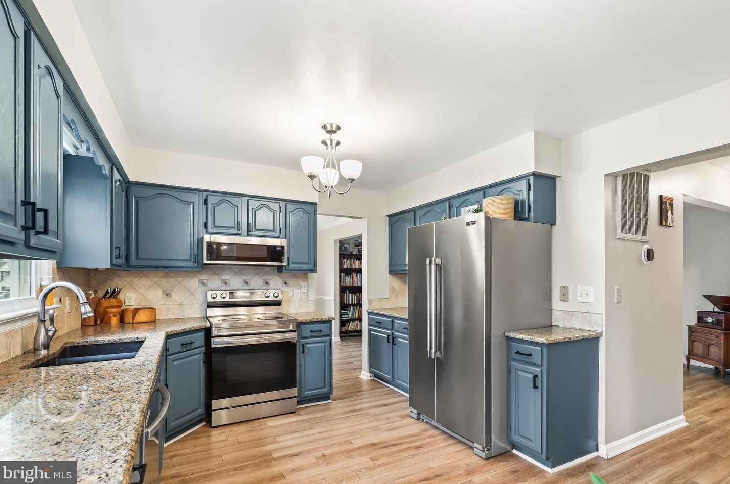 3216 Aquia Dr, Stafford VA  22554-2605 exterior