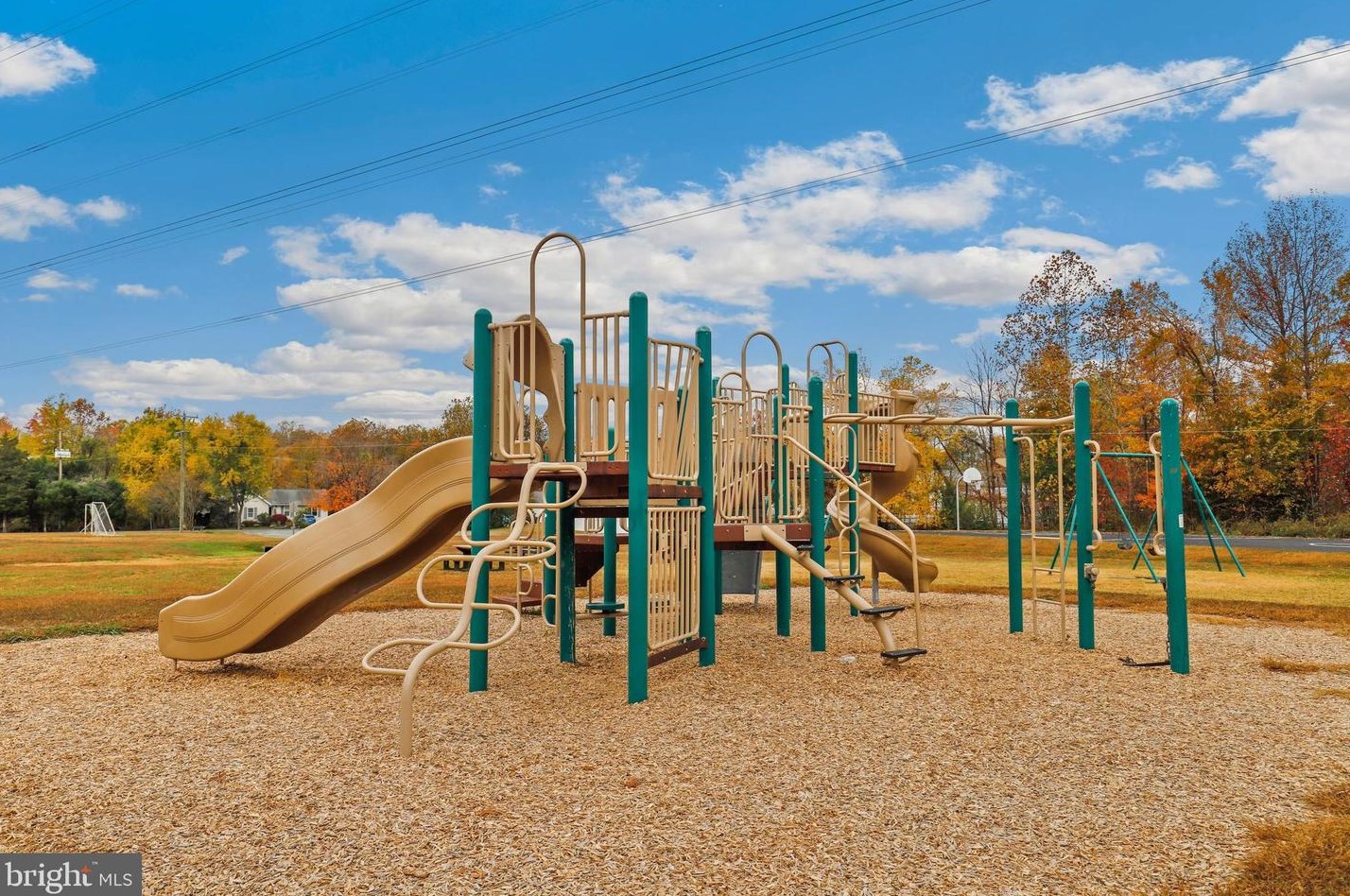 3216 Aquia Dr, Stafford VA  22554-2605 exterior