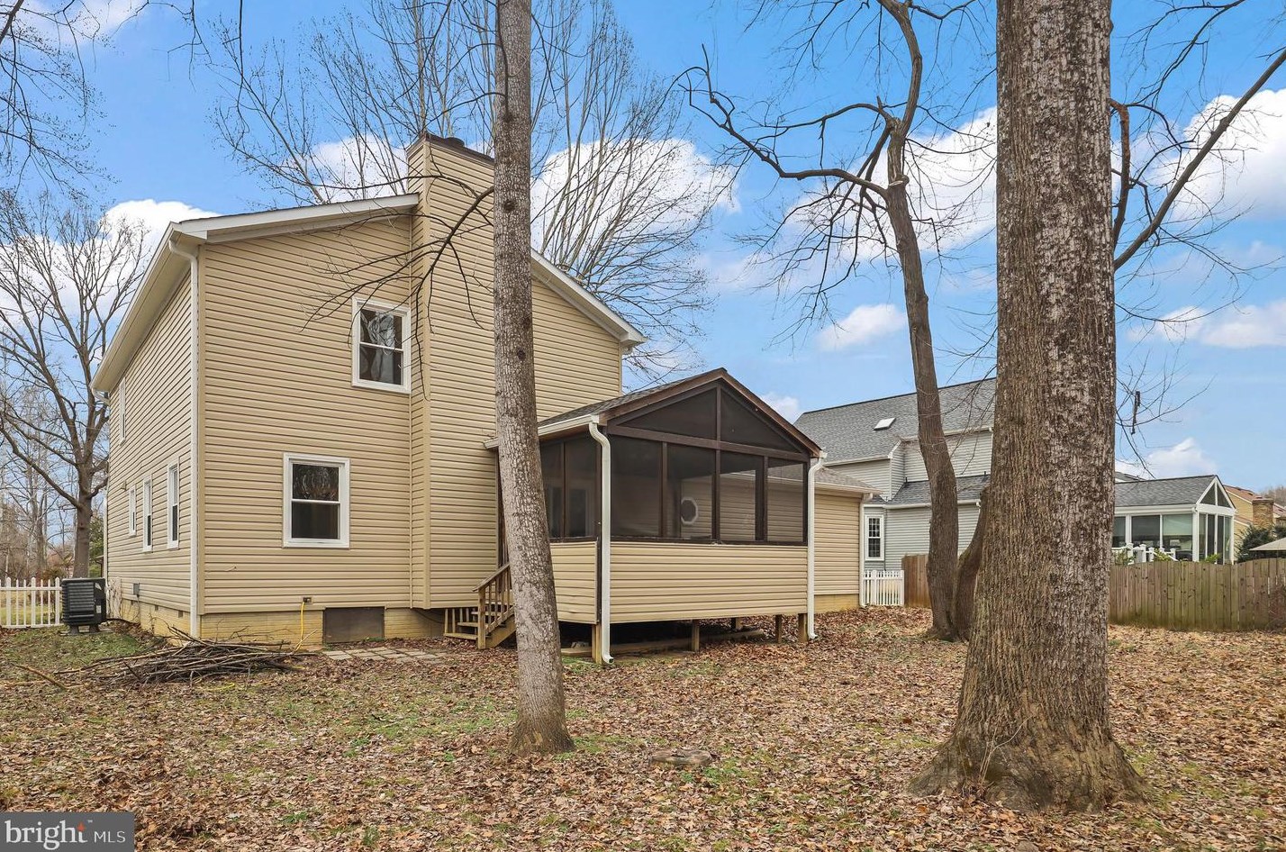 3216 Aquia Dr, Stafford VA  22554-2605 exterior