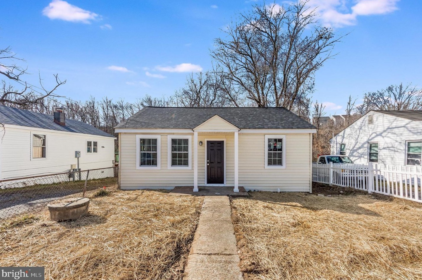 93 Truslow Rd, Fredericksburg, VA 22405-5601