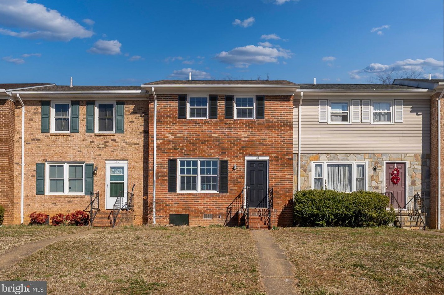 22 Coventry Ct, Fredericksburg VA  22405-2759 exterior