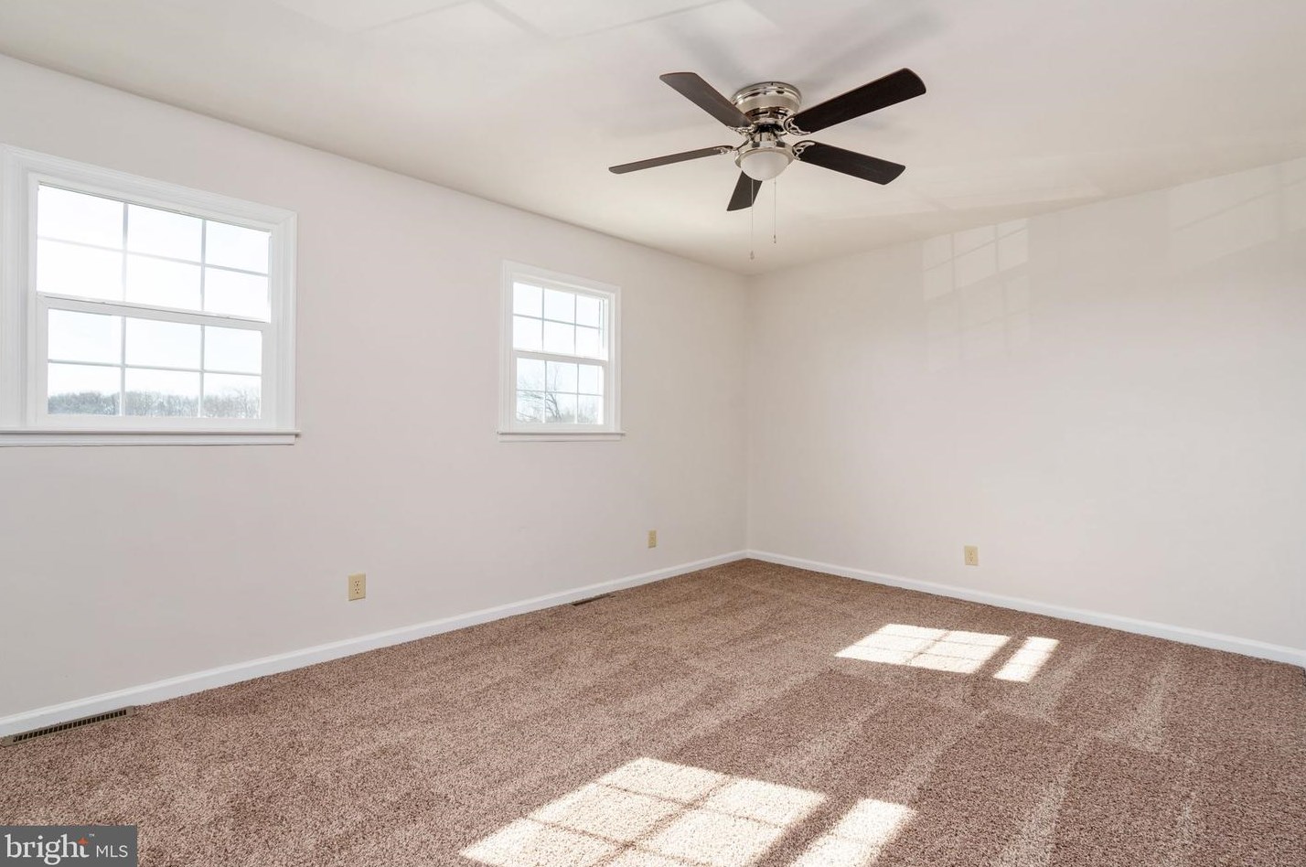 22 Coventry Ct, Fredericksburg VA  22405-2759 exterior
