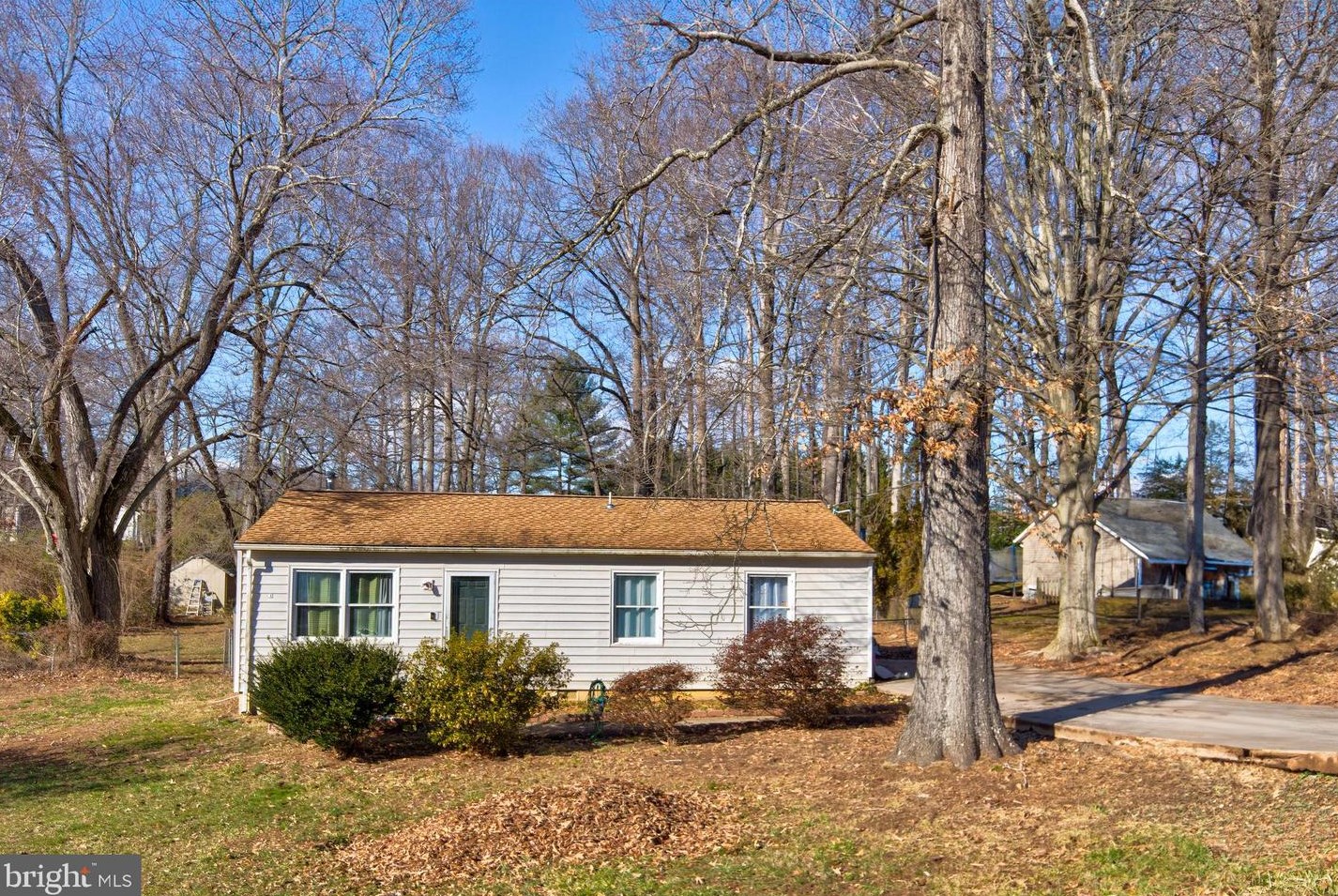 68 Arrowhead Dr, Stafford, VA 22556-1213