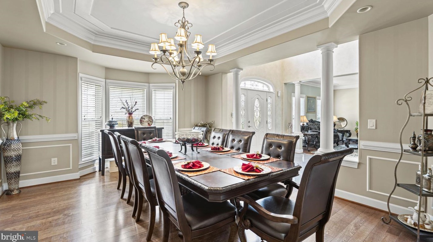 2 Towering Oaks Dr, Fredericksburg VA  22405-8732 exterior