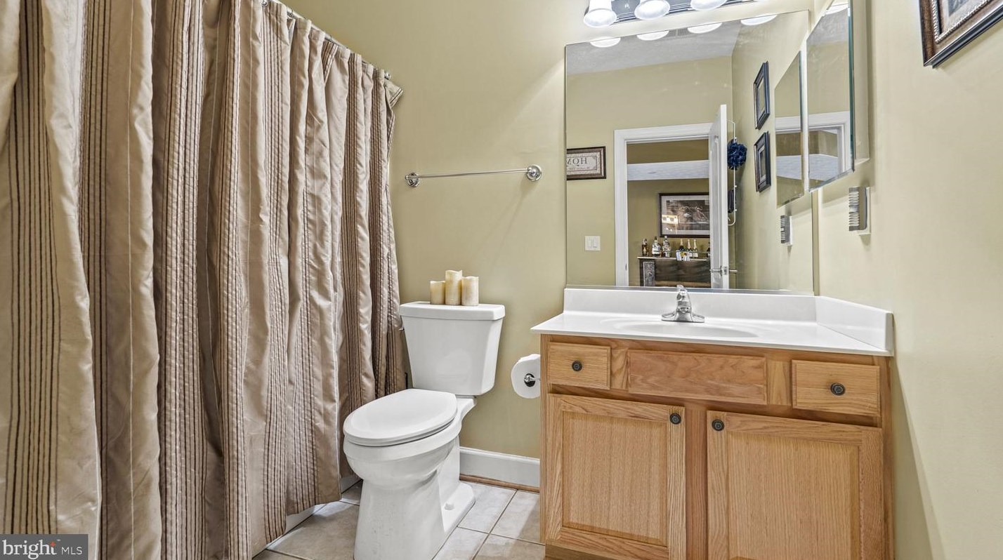 2 Towering Oaks Dr, Fredericksburg VA  22405-8732 exterior