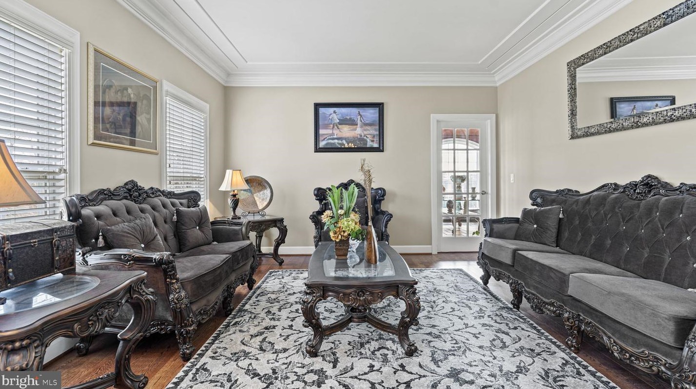 2 Towering Oaks Dr, Fredericksburg VA  22405-8732 exterior