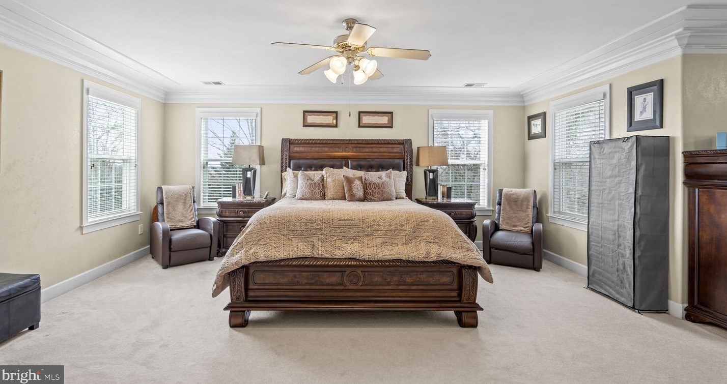 2 Towering Oaks Dr, Fredericksburg VA  22405-8732 exterior