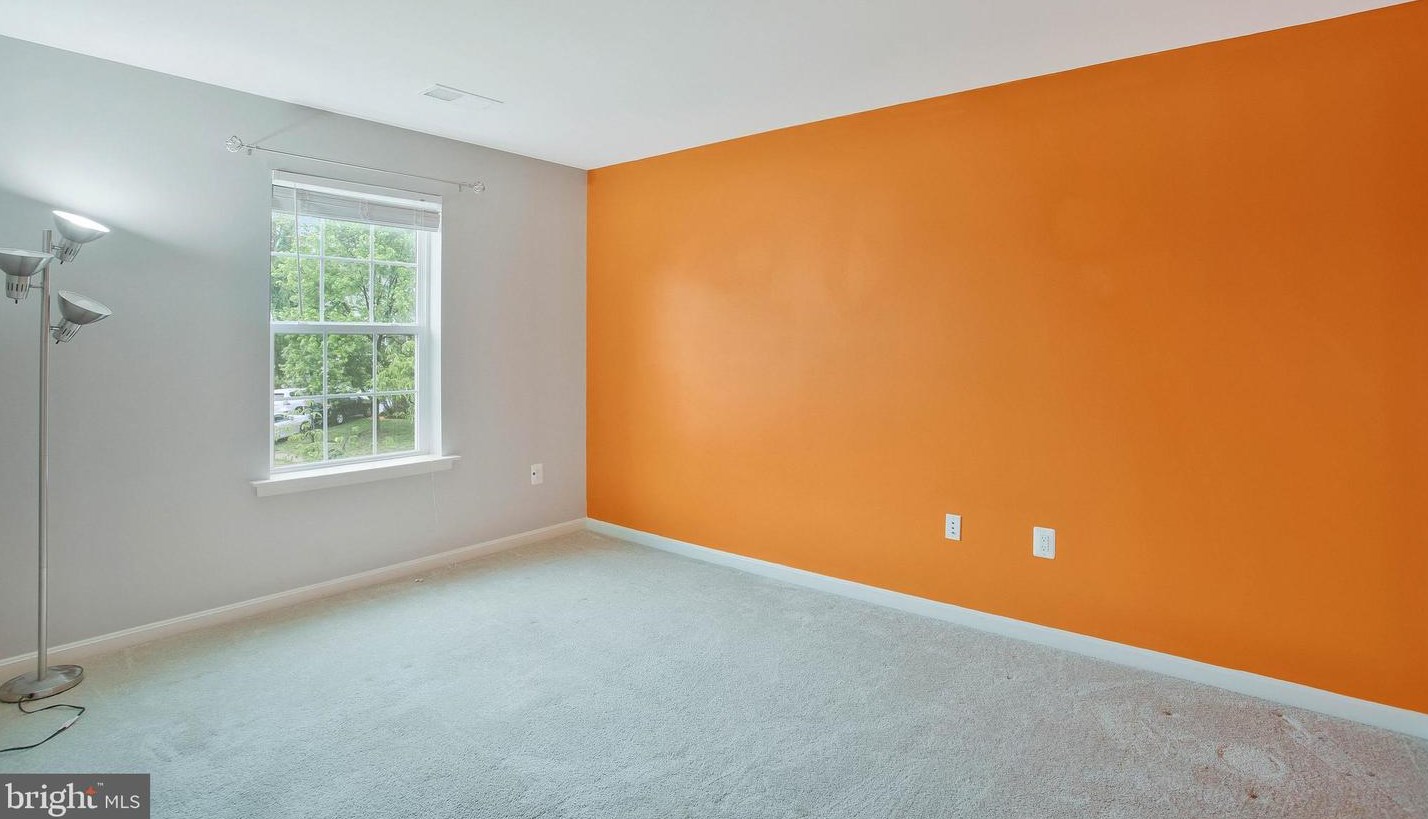 24 Aster Ln, Stafford VA 22554-5044 exterior