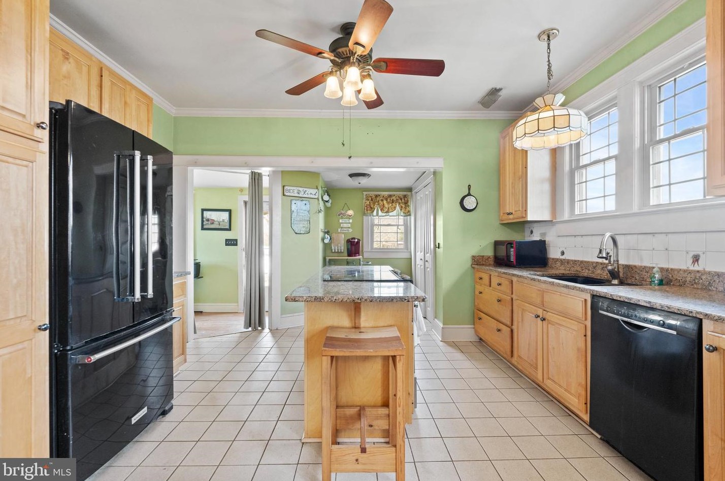 385 Poplar Rd, Fredericksburg, VA 22406