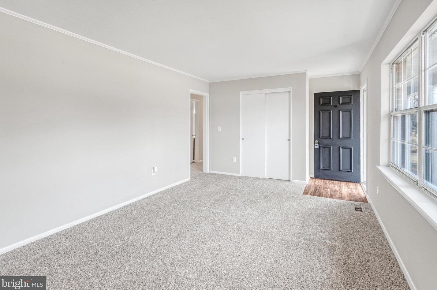 573 Melchers Dr, Fredericksburg, VA 22405-1327