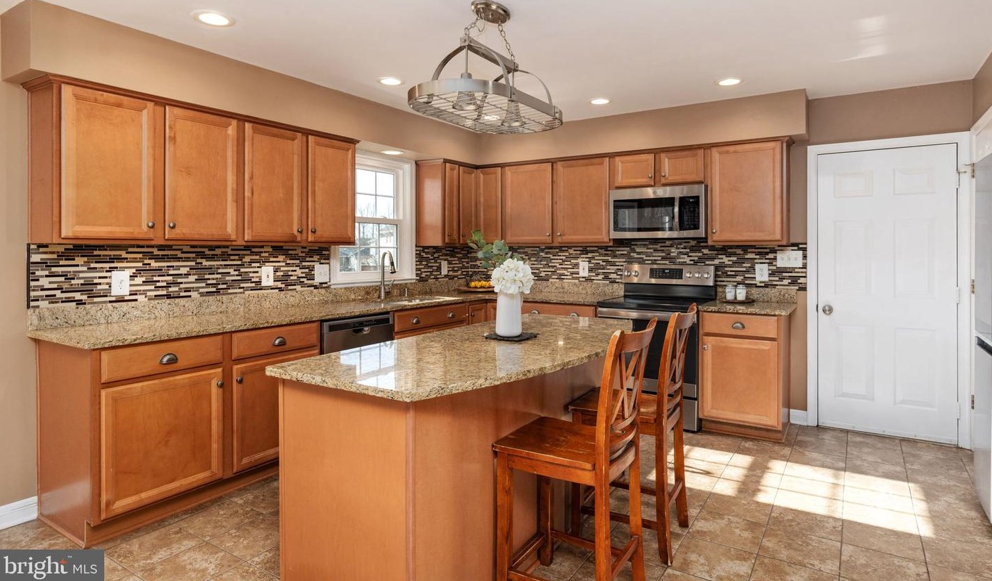 70 Green Hill Ln, Fredericksburg VA  22405 exterior