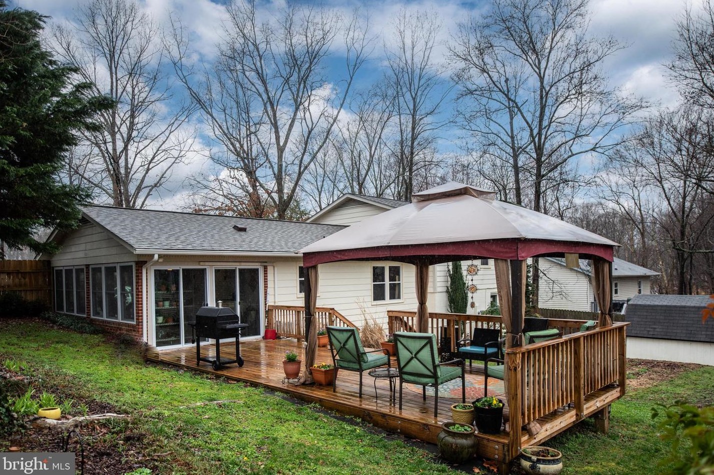 1705 Sherwood Dr, Fredericksburg, VA 22405-2218