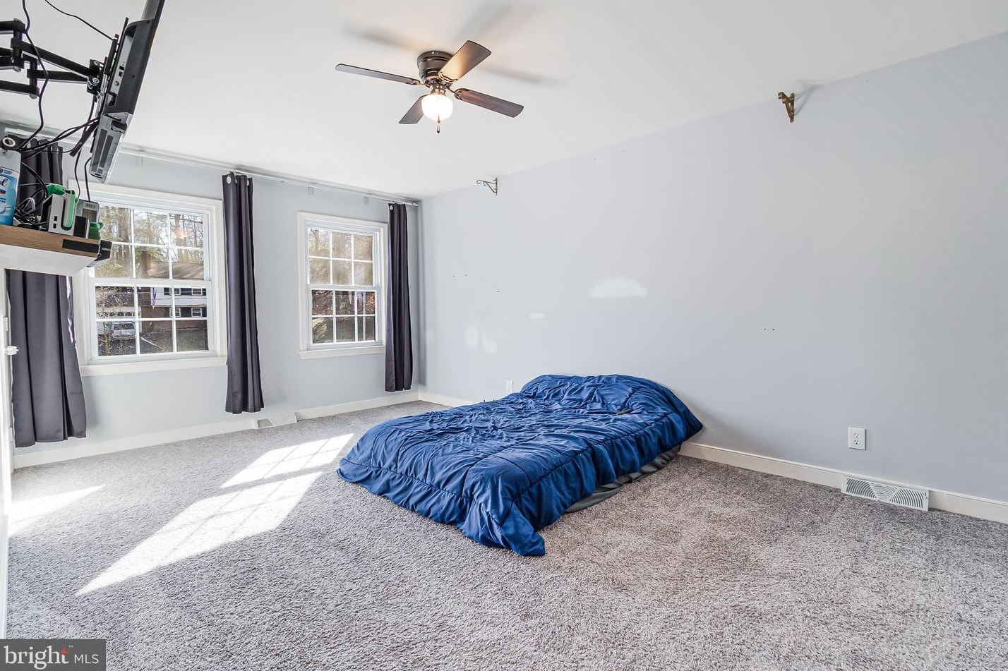 1024 Isabella Dr, Stafford VA  22554-2021 exterior